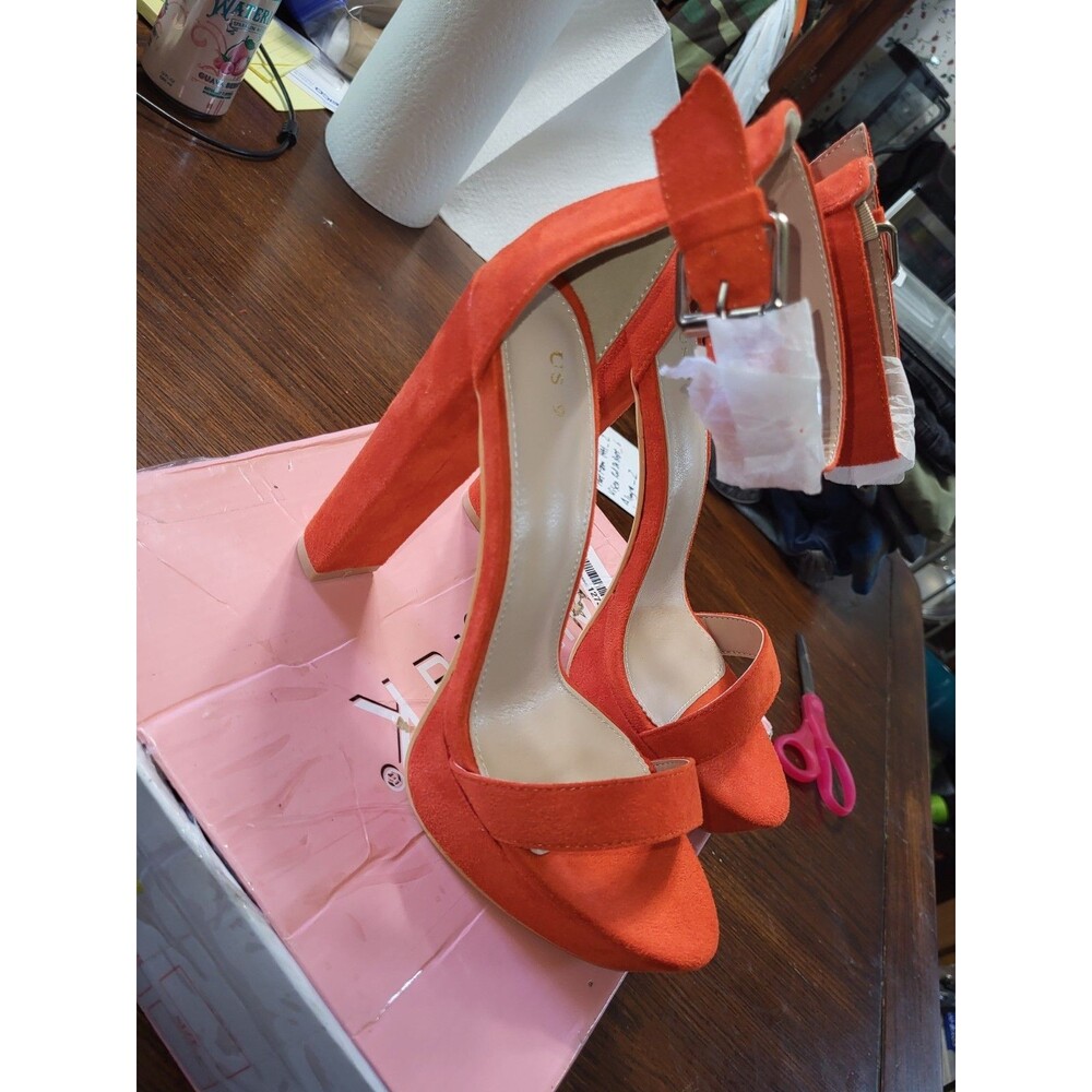Platform Chunky Block Heel Sandals - NIB Size 9 - Picture 3 of 5